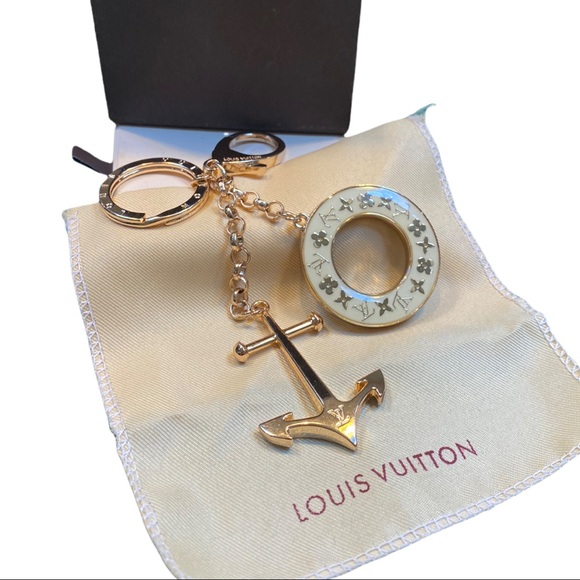 Louis Vuitton Marina Anchor Keychain & Bag Charm - Picture 3 of 13